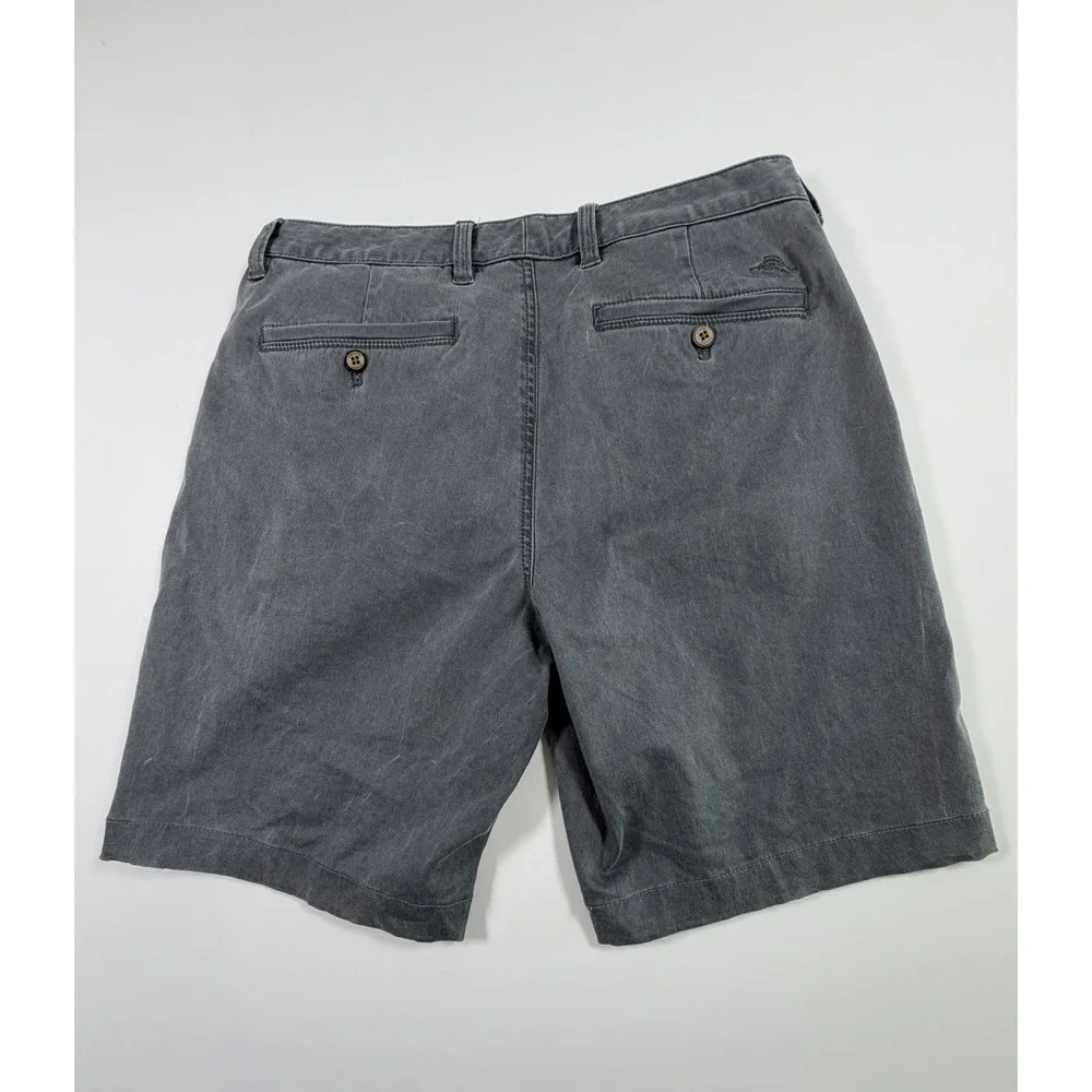 Tommy Bahama Men's Gray Chino Shorts Size 30